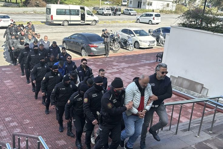 19 kaçak göçmenin öldüğü bot faciasında 12 şüpheli tutuklandı