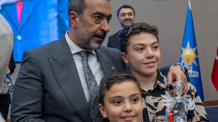 AK Parti Ankara İl Başkanlığı’nda bayramlaşma programı düzenlendi