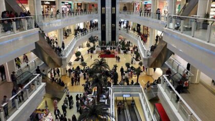 AVM’de Yangın Çıktı: 5 Ölü, 12 Yaralı!