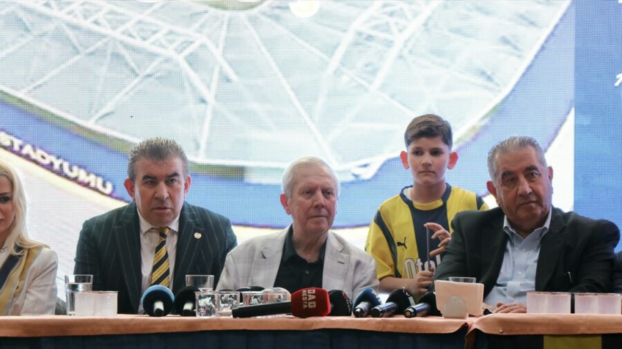 Aziz Yıldırım Kocaeli’de Fenerbahçelilerle buluştu
