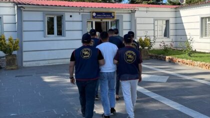 GÜNCELLEME – Diyarbakır’da 1 kişinin öldüğü, 1 kişinin yaralandığı silahlı saldırıya ilişkin 4 şüpheli yakalandı