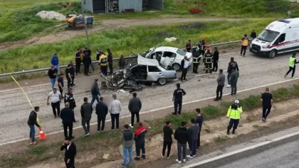 Kırıkkale’de İki Araç Çarpıştı, 3 Kişi Hayatını Kaybetti