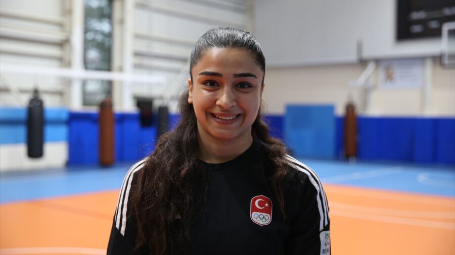 Milli boksörler Berfin ile Eda Nur’un hedefi olimpiyat