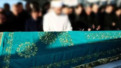 Öğretmen Elvide Özdemir Kansere Yenik Düştü