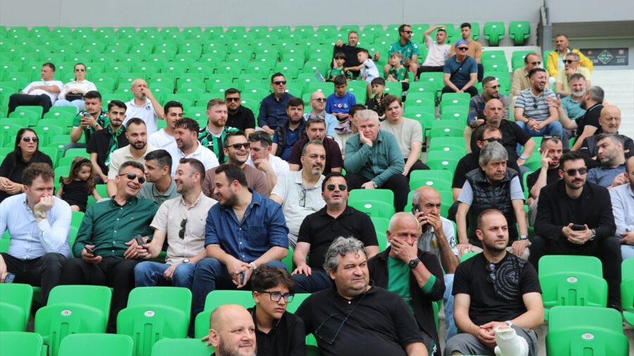 Sakaryaspor’un olağan genel kurulu “gerginlik” nedeniyle ertelendi