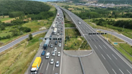 Tatilciler Dönüş Trafiğinde Yoğunluk ile Karşı Karşıya