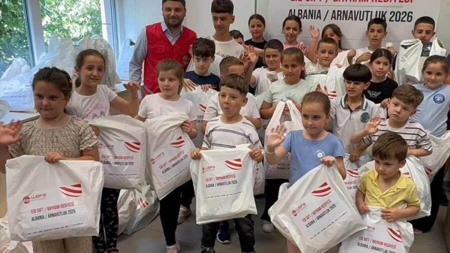 WEFA gönüllüleri Arnavutluk’ta 350 yetim çocuğa yardımda bulundu