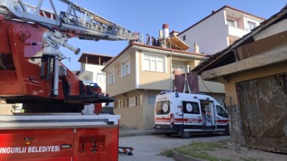 Çorum’da güneş enerjisi sistemini tamir etmek için çatıya çıkan kişi hayatını kaybetti