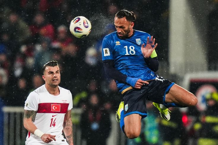 Vedat Muriqi'den kendisini suçlayan taraftara tepki: Yazıklar olsun sana, Allah seni kahretsin