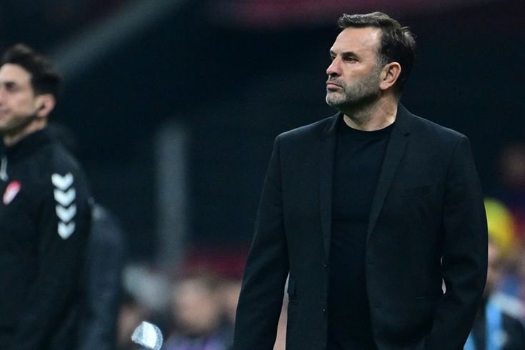 Okan Buruk Galatasaray taraftarına gecenin tek güzel haberini verdi