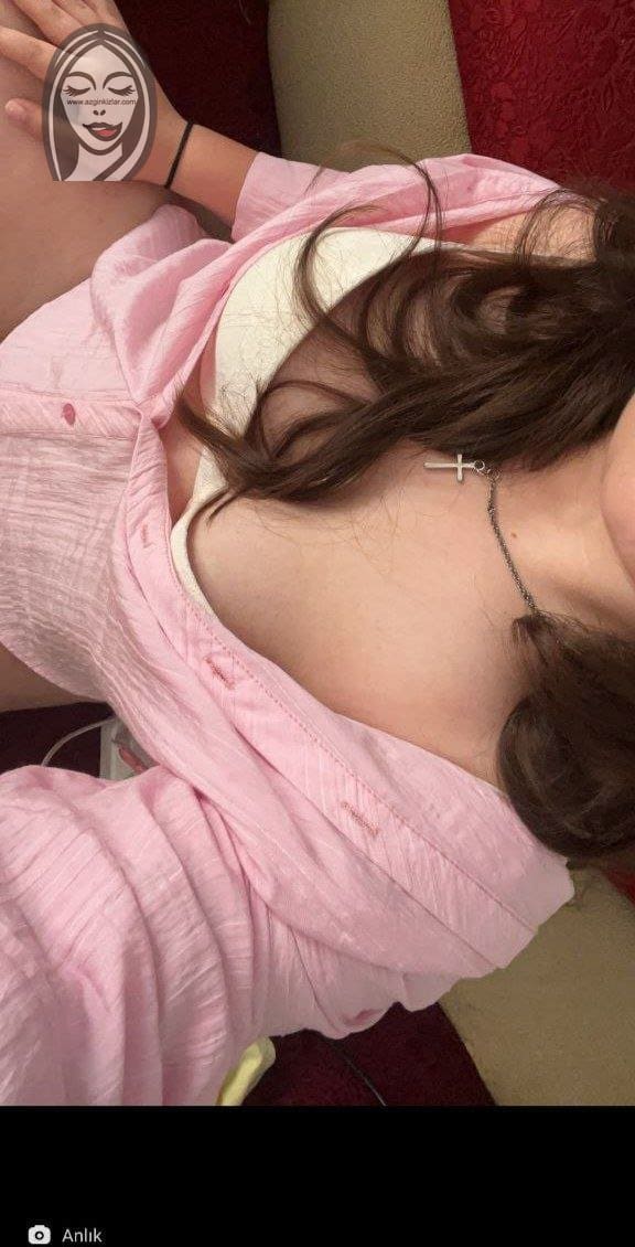 Süt Hatun Amcığı ile Baş Başa - Azgın Kızlar | Türk ifşa ve Türk porno