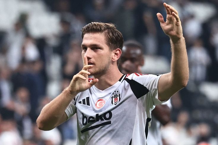 Semih Kılıçsoy Beşiktaş'a ahlar vahlar ettirdi