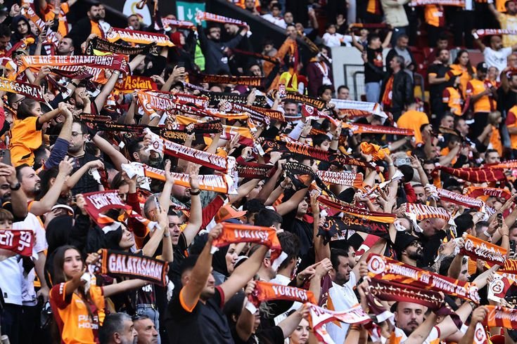 Galatasaraylı taraftarlardan o isme övgü dolu sözler: Sen bu zamana kadar neredeydin?