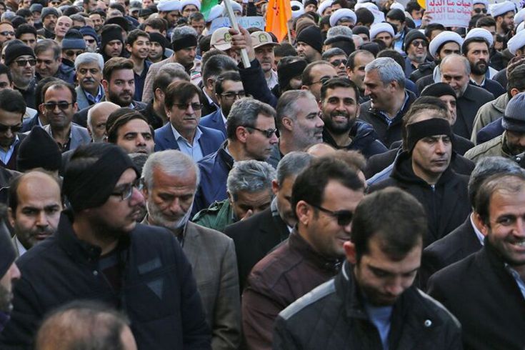 İran, ABD ve İsrail'le işbirliği yapan 100'den fazla kişinin mal varlığına el koydu