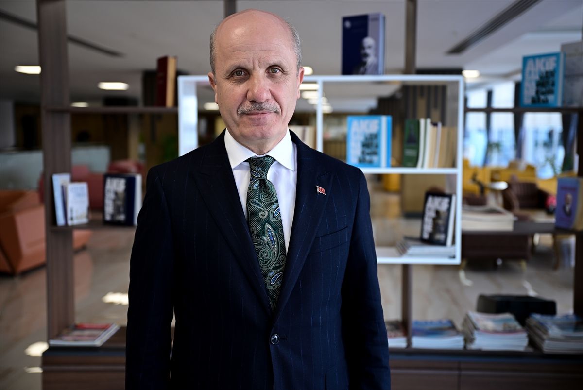 Erol Özvar Haberleri - Erol Özvar Kimdir - Haberler