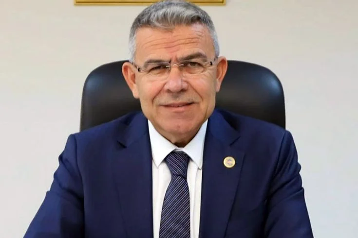 AK Parti'nin ipini çektiği belediye başkanını yakan belge