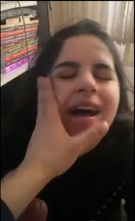 Genç Türk Kızdan Çok Ateşli Sakso kısa ama çok etkili, kameraya keskin bakışlar, çok ateşli – İzle | TurkIfsaLife